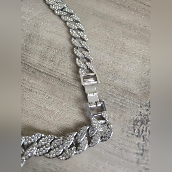 Hip Hop Iced Out Fully Rhinestone Silver Card Pendant & Cuban Chain Necklace 20" - Picture 11 of 13